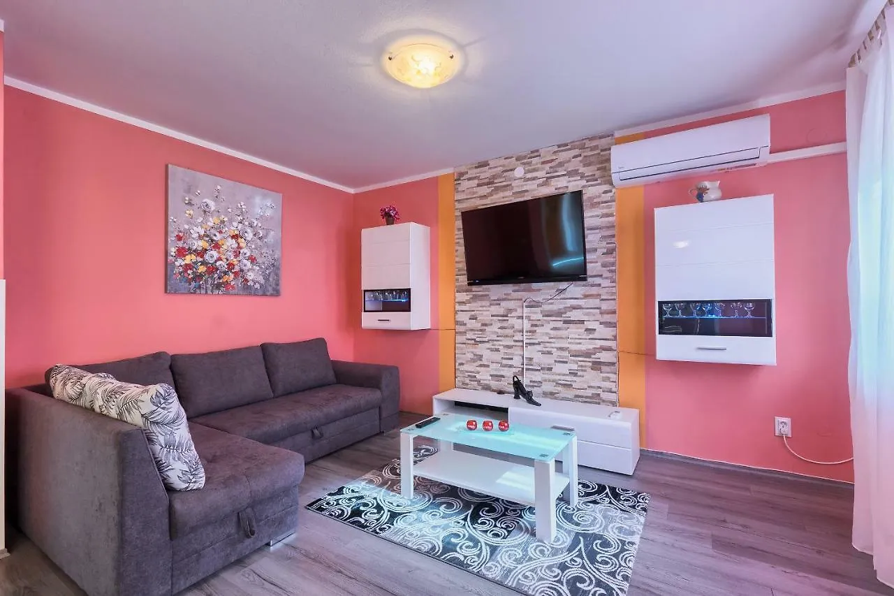 Apartman Modry Appartement Pula Kroatië